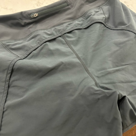 CRZ YOGA Mid Rise Women's Athletic Shorts - Picture 2 of 8